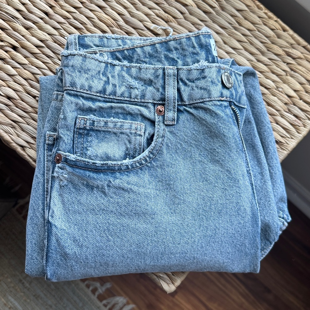 Zara High Rise Mom Fit Jeans
